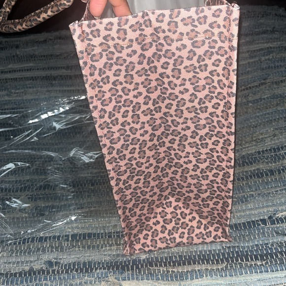 New  Leopard Print Tote Waterproof Canvas beach vacation Travel girls trip  bag - Picture 8 of 12